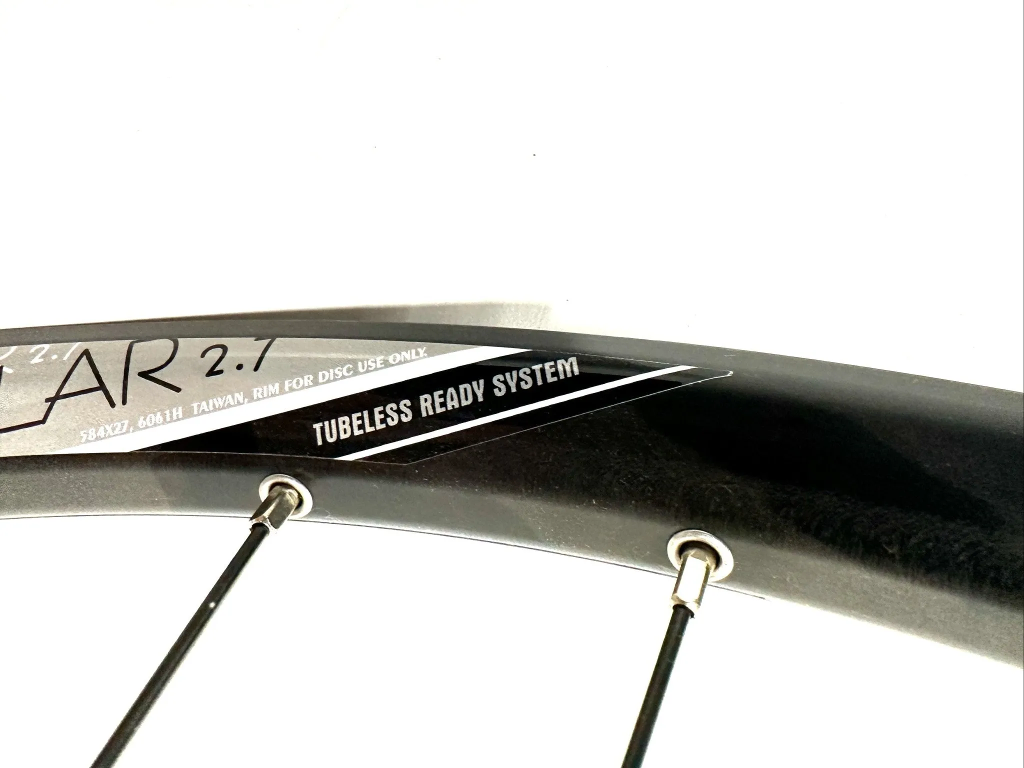 Alexrims Volar 2.7 27.5" Thru Axle 110mm x 15mm Boost Front Disc 32h Wheel New