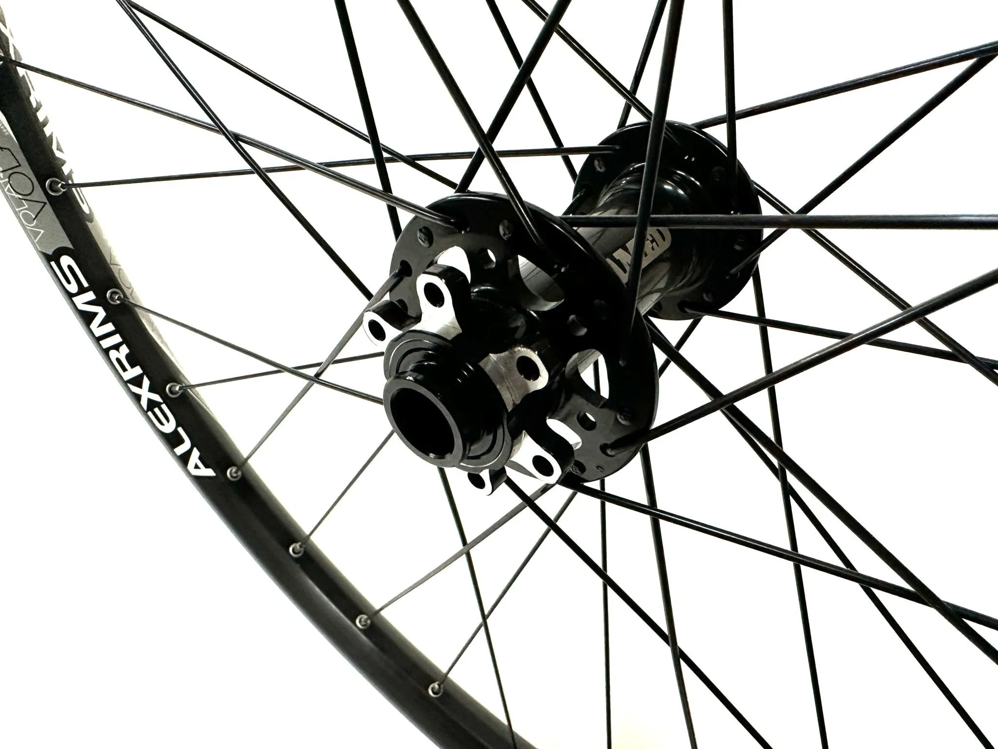 Alexrims Volar 2.7 27.5" Thru Axle 110mm x 15mm Boost Front Disc 32h Wheel New
