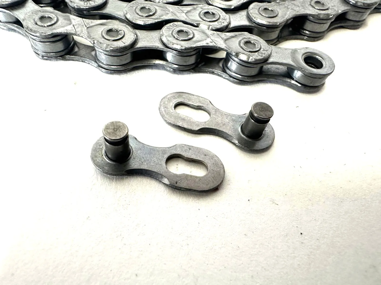 Lot of 2 KMC X10 EPT 10-Speed 114 L Anti-Rust Bike Chain fits SRAM Shimano