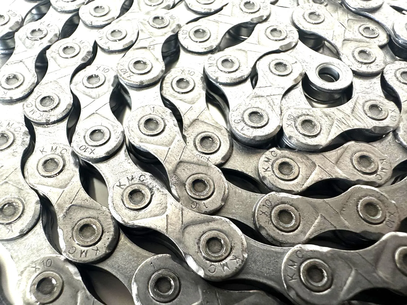 Lot of 2 KMC X10 EPT 10-Speed 114 L Anti-Rust Bike Chain fits SRAM Shimano