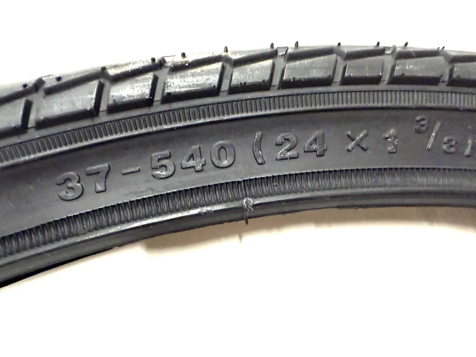 Pair (Lot of 2) Diamondback Bike Bicycle Wheelchair Wire Bead 24 x 1 3/8"  Tires