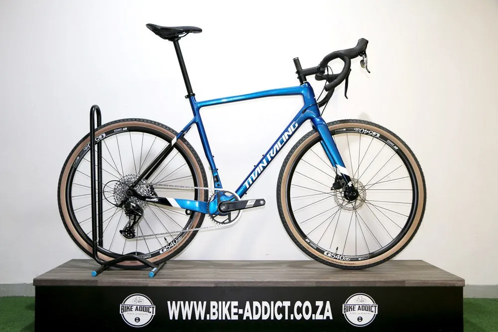 TITAN RACING Switch Carbon Comp (2025)